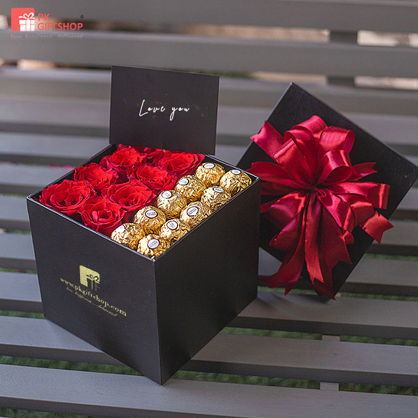 Send FERRERO & ROSES LOVE BOX to Pakistan Online Gifts delivery in