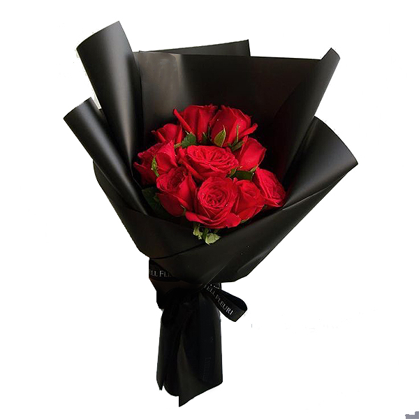 RED ROSES FLOWERS BOUQUET