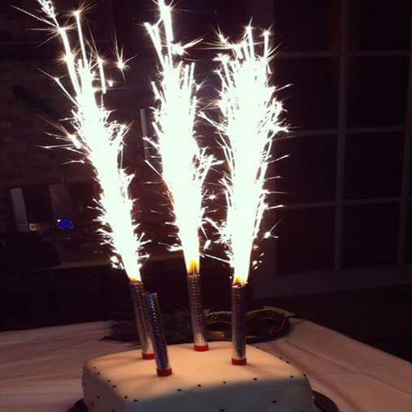 4 SPARKLING CANDLE