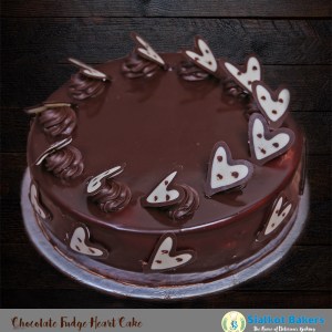 CHOCOLATE FUDGE HEART CAKE BY SIALKOT BAKERS AND SWEETS