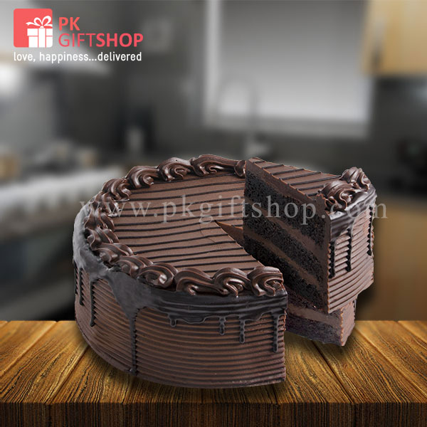 CHOCOLATE FUDGE CAKE BY BURNING BROWNIE
