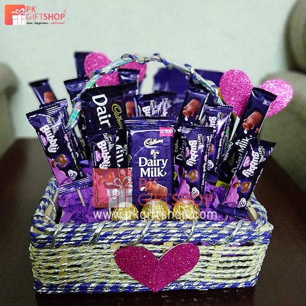 LOVELY GIFT BASKET FILL WITH CHOCOLATES
