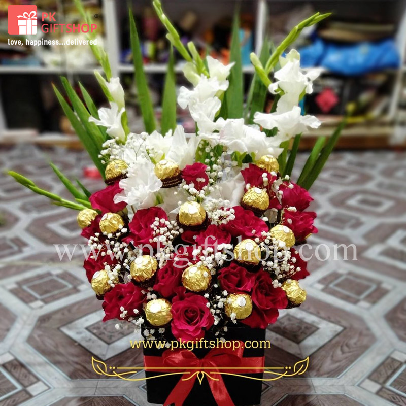 ROSES & ROCHER - BEAUTIFUL BOX