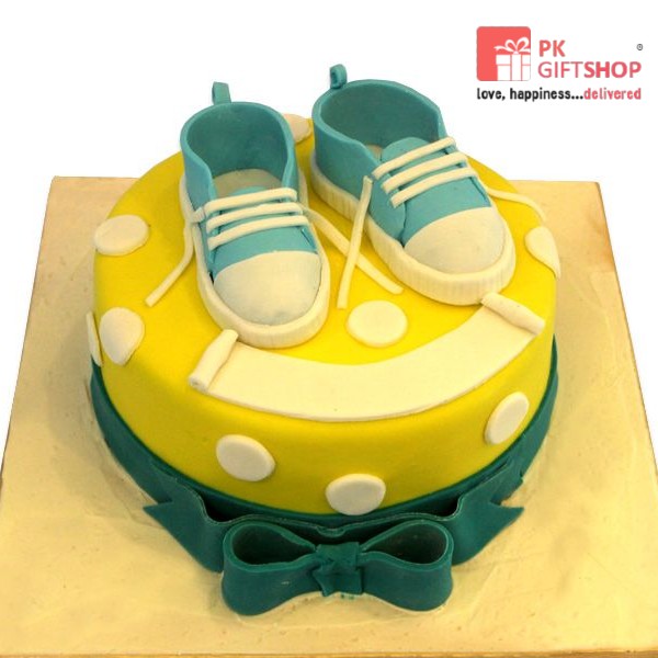 SOCCER PLAYER CHOCOLATE FONDANT CAKE