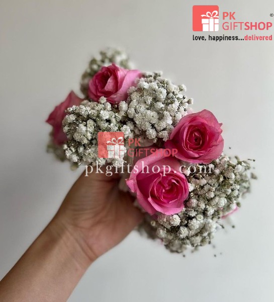 PINK ROSES AND BABY BREATH GAJRA SET