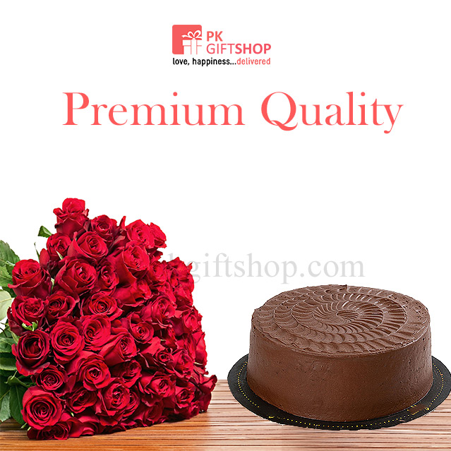 CHOCOLATE FUDGE CAKE WITH FLOWERS