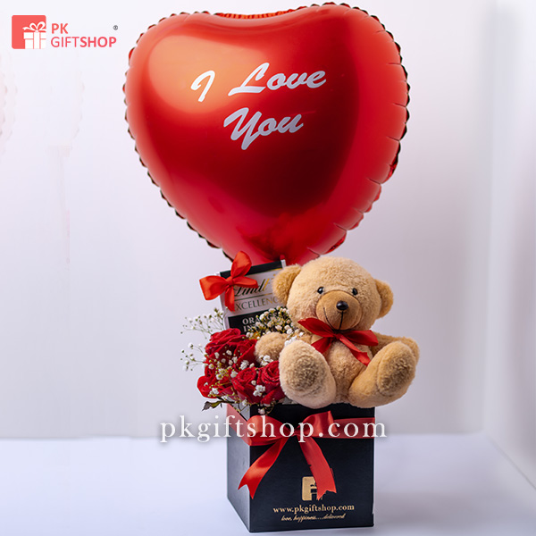 LOVE IN BLOOM GIFT BOX