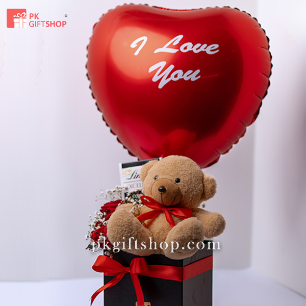 LOVE IN BLOOM GIFT BOX